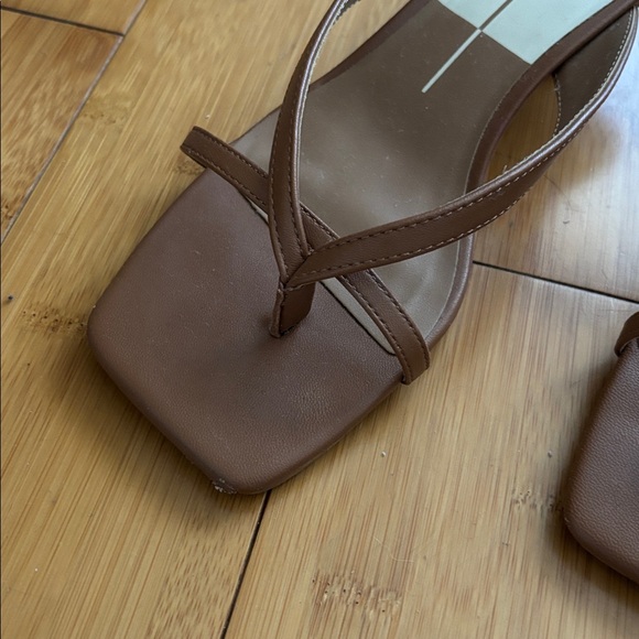 Dolce Vita Tan Women's Sandals - Picture 3 of 5